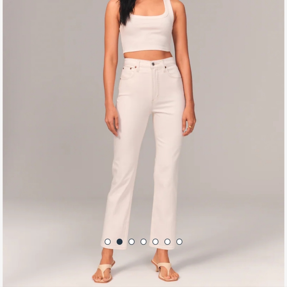 Abercrombie and Fitch Ankle Straight Ultra High Rise White Jeans size 29